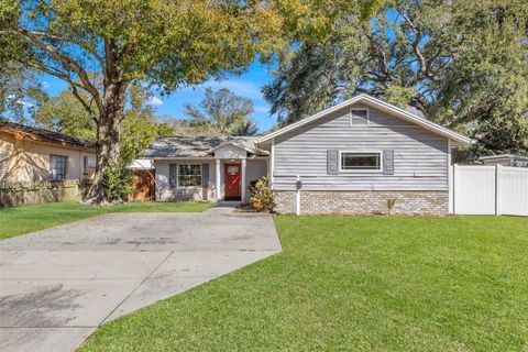 Photo of 1747 26th Avenue N, St Petersburg, FL 33713 (MLS # TB8472620)