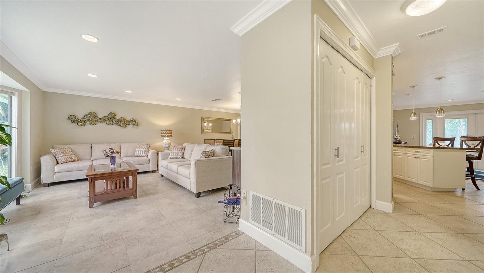 134 DA VINCI DRIVE