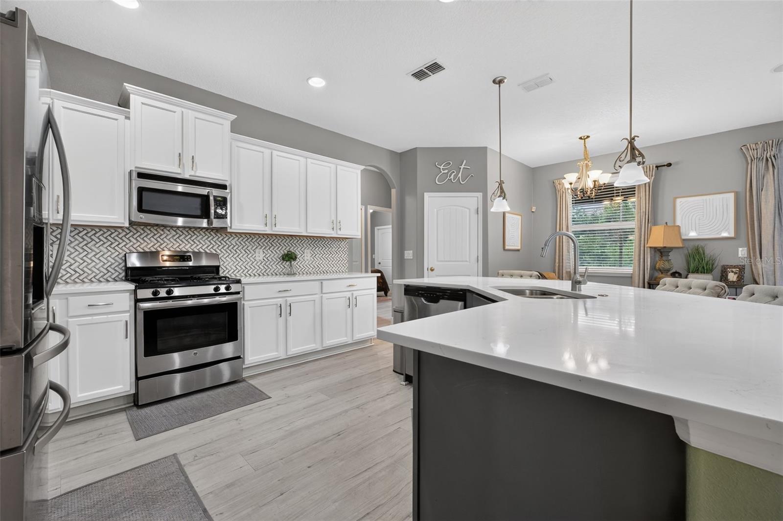 1458 DAYSTAR LANE