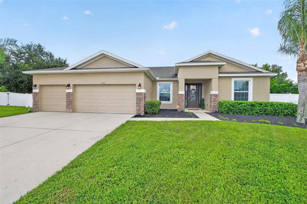Photo of 1458 Daystar Lane, Deltona, FL 32725 (MLS # V4950891)