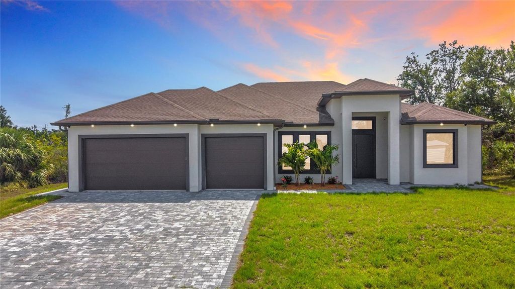 Photo of 7152 Bougainvillea Street, Englewood, FL 34224 (MLS # A4652191)