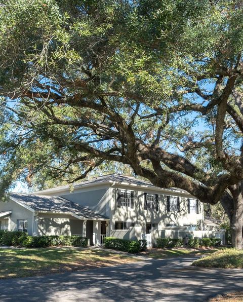 A home in TAMPA