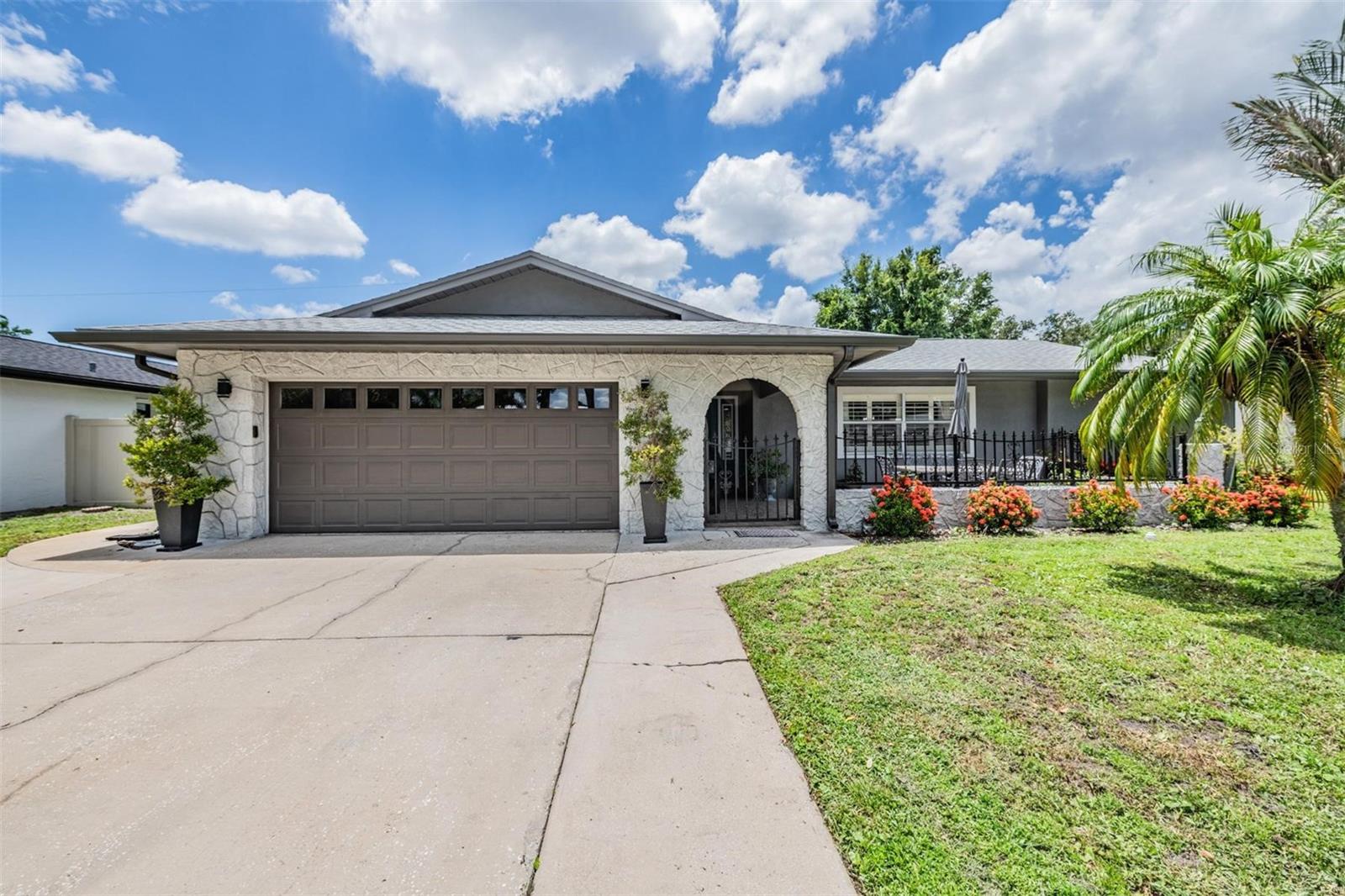 View DUNEDIN, FL 34698 house