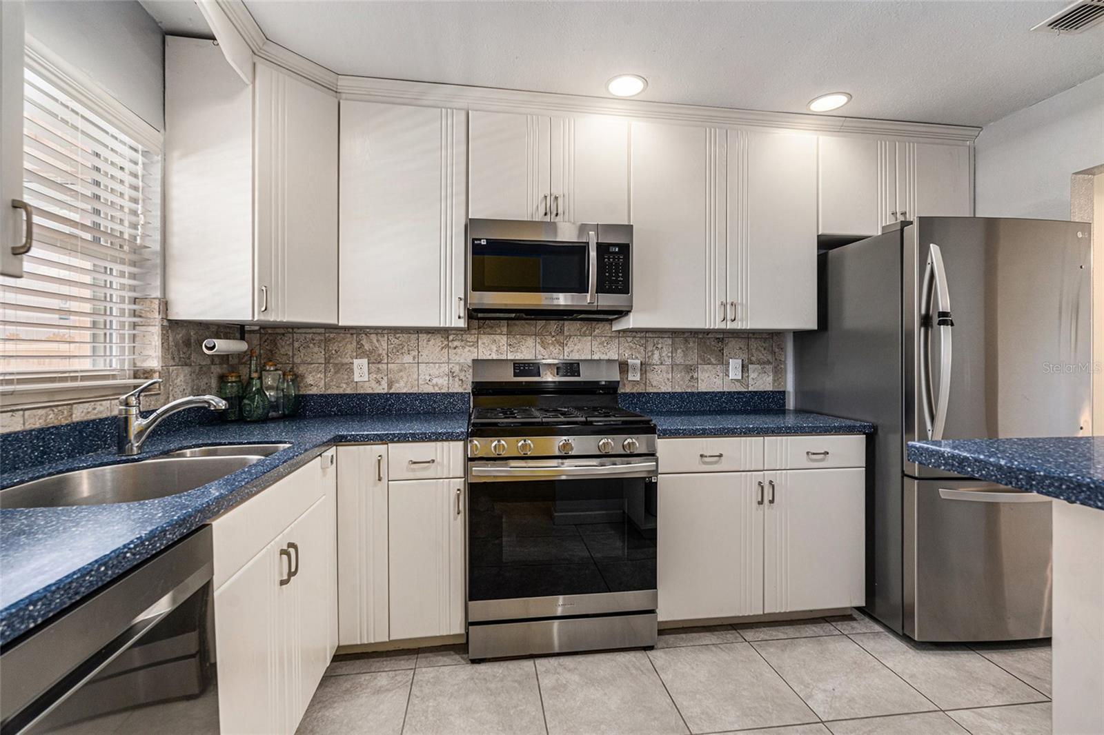 5623 80TH STREET N 415