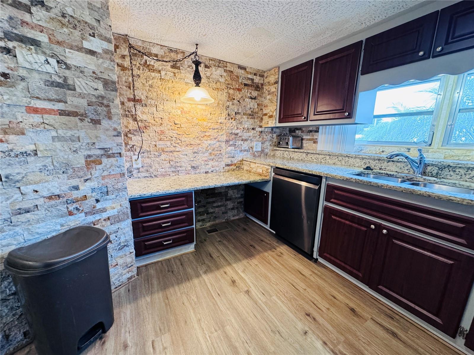 COUNTRY PARK CO-OP M/H UNREC - Residential