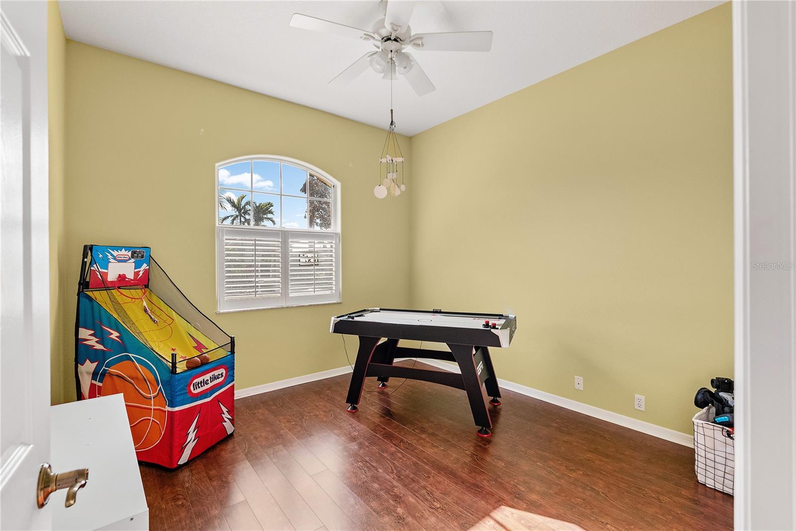 RIVERDALE REV - Residential Lease