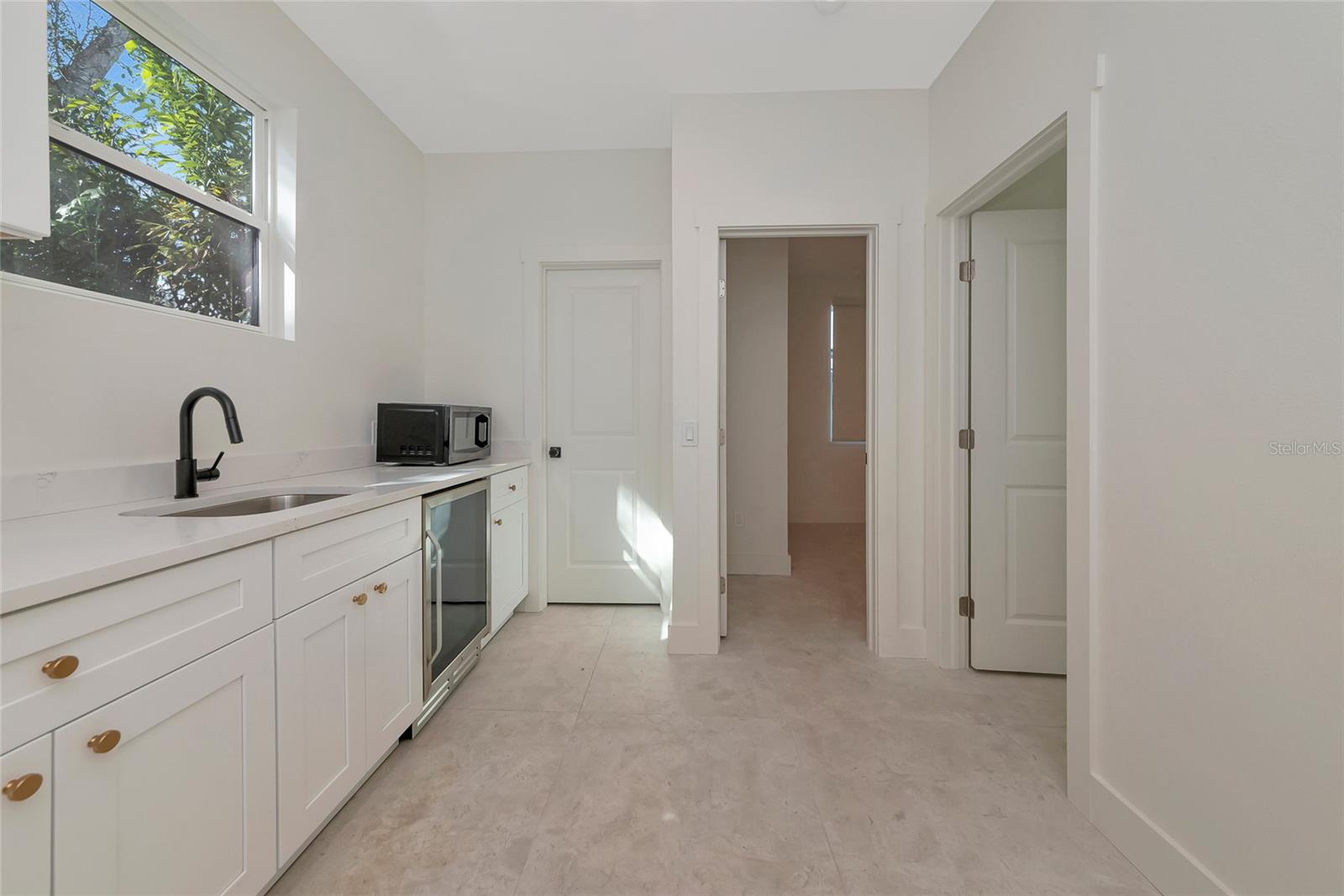 RIVERVIEW CONTINUED - Residential Income