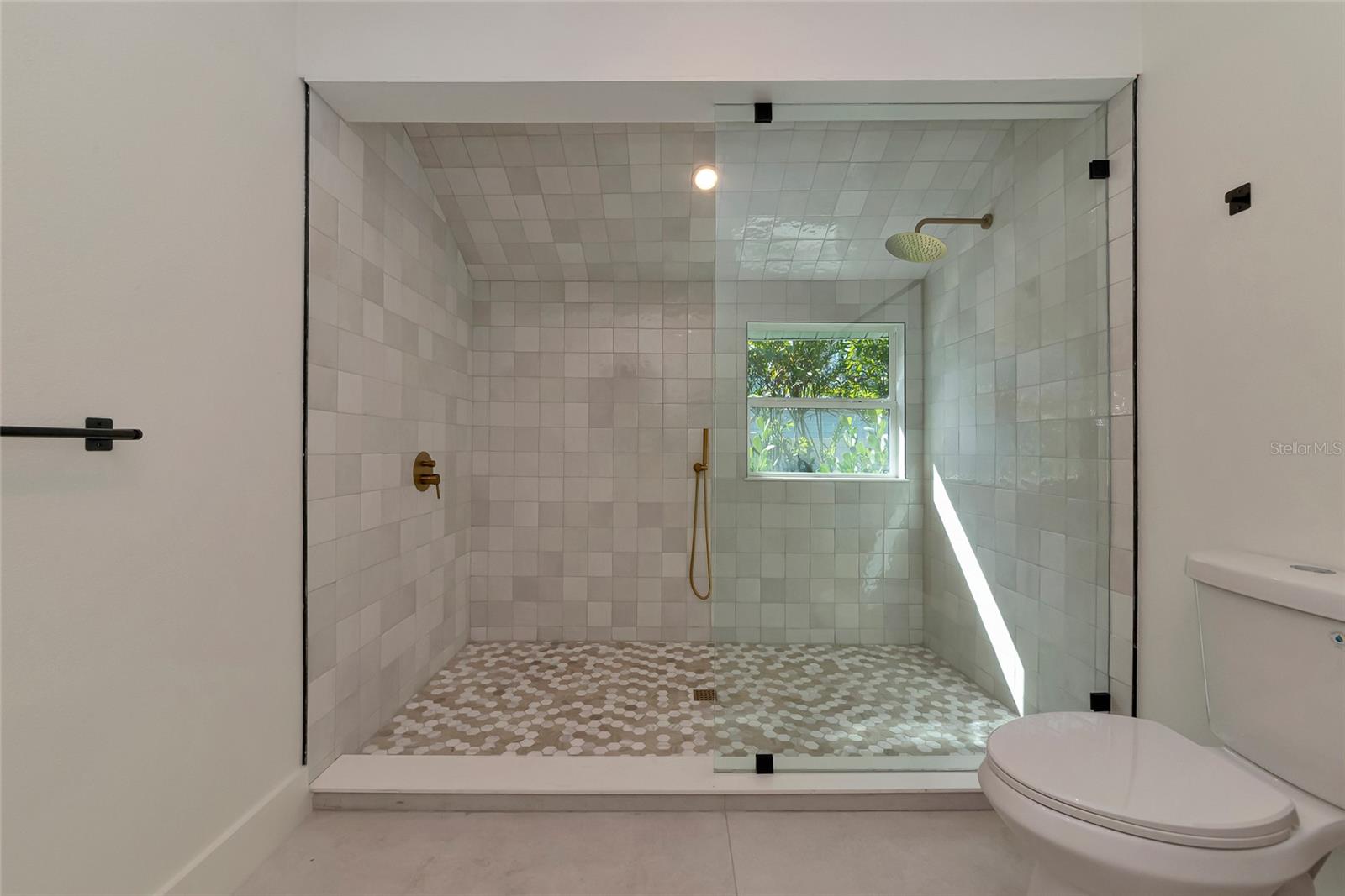 RIVERVIEW CONTINUED - Residential Income