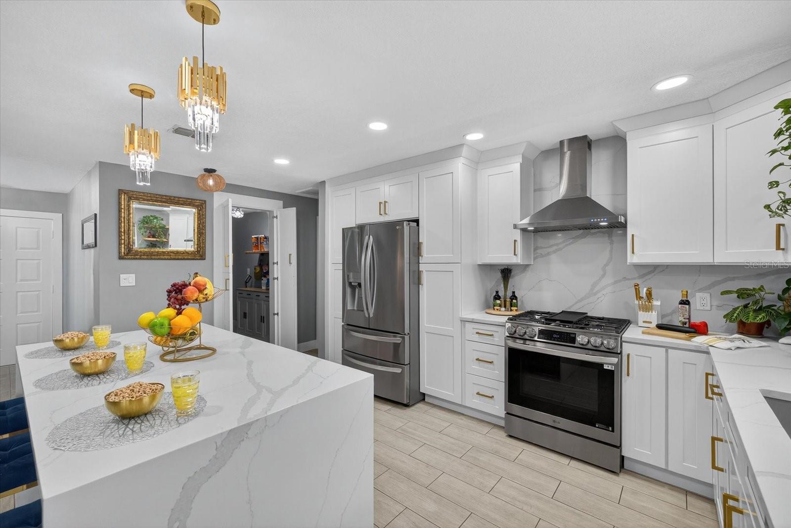 FLOR A MAR - Residential