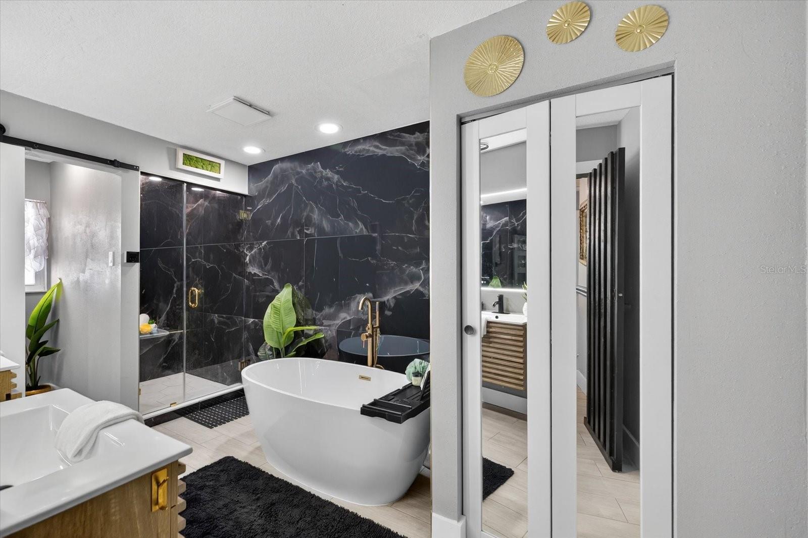 FLOR A MAR - Residential