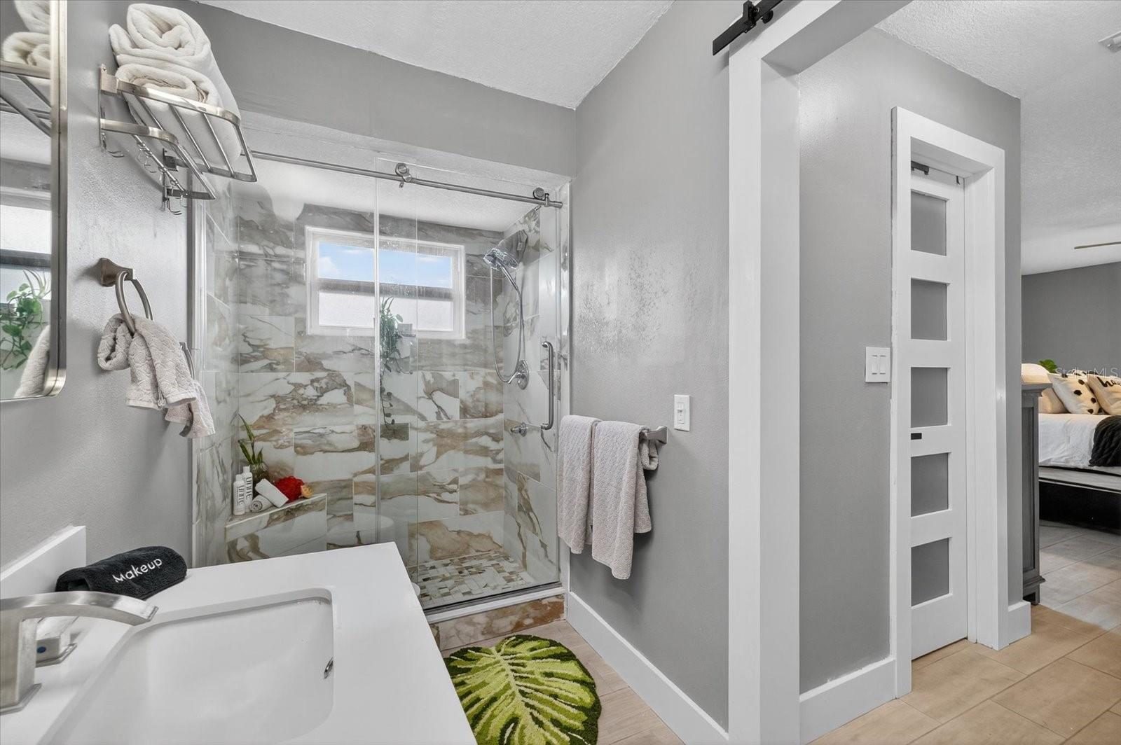 FLOR A MAR - Residential