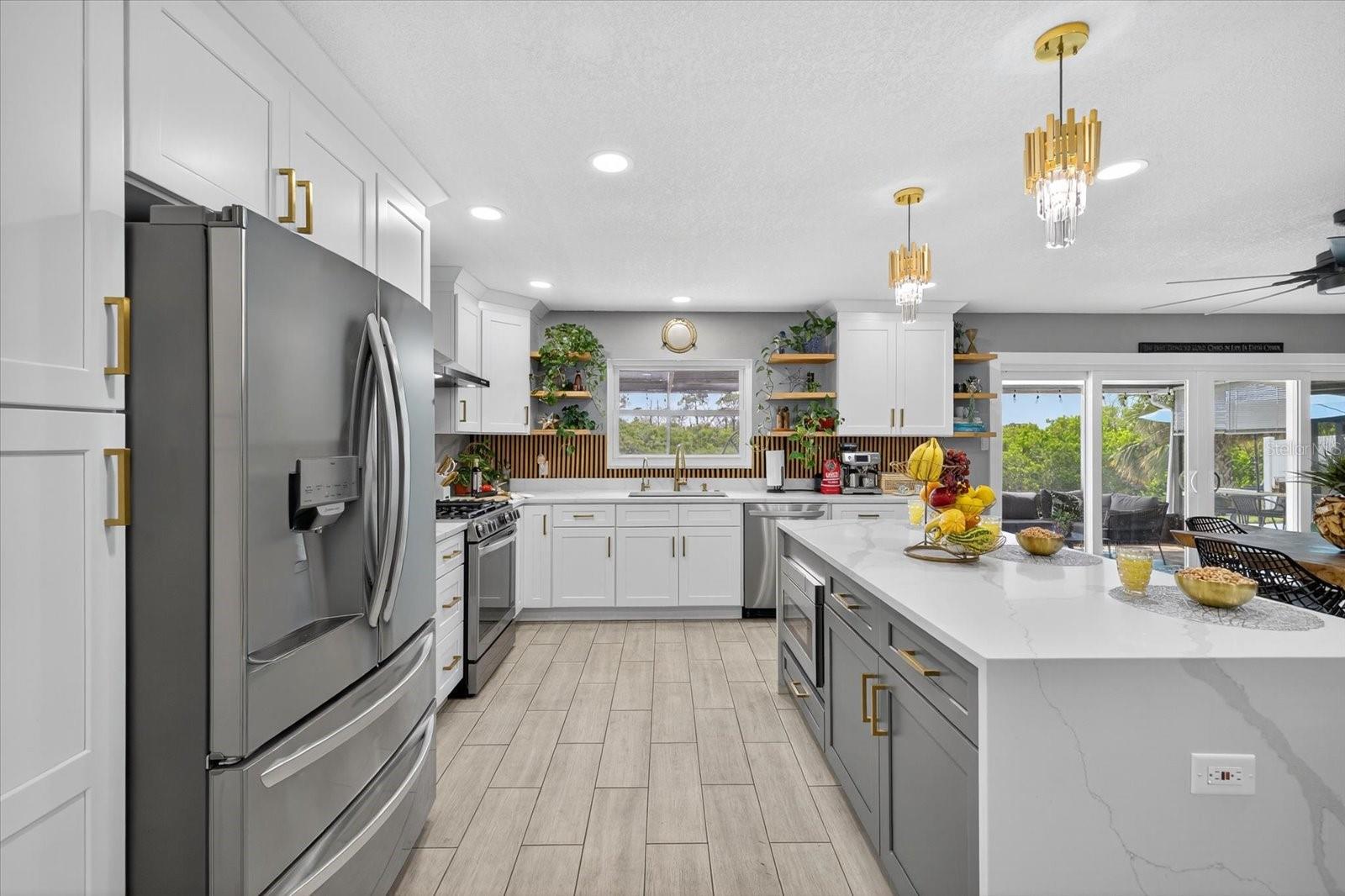 FLOR A MAR - Residential