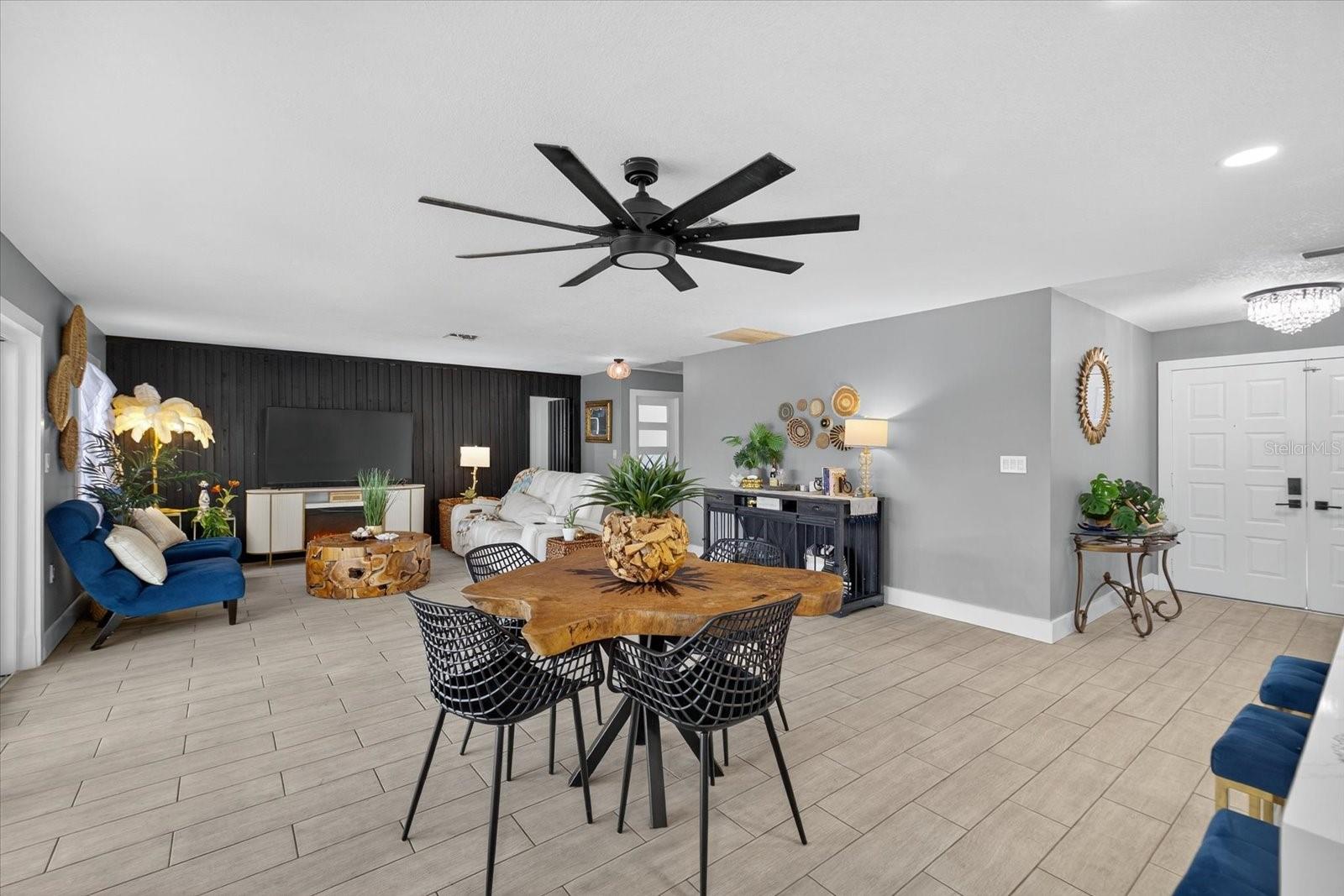 FLOR A MAR - Residential