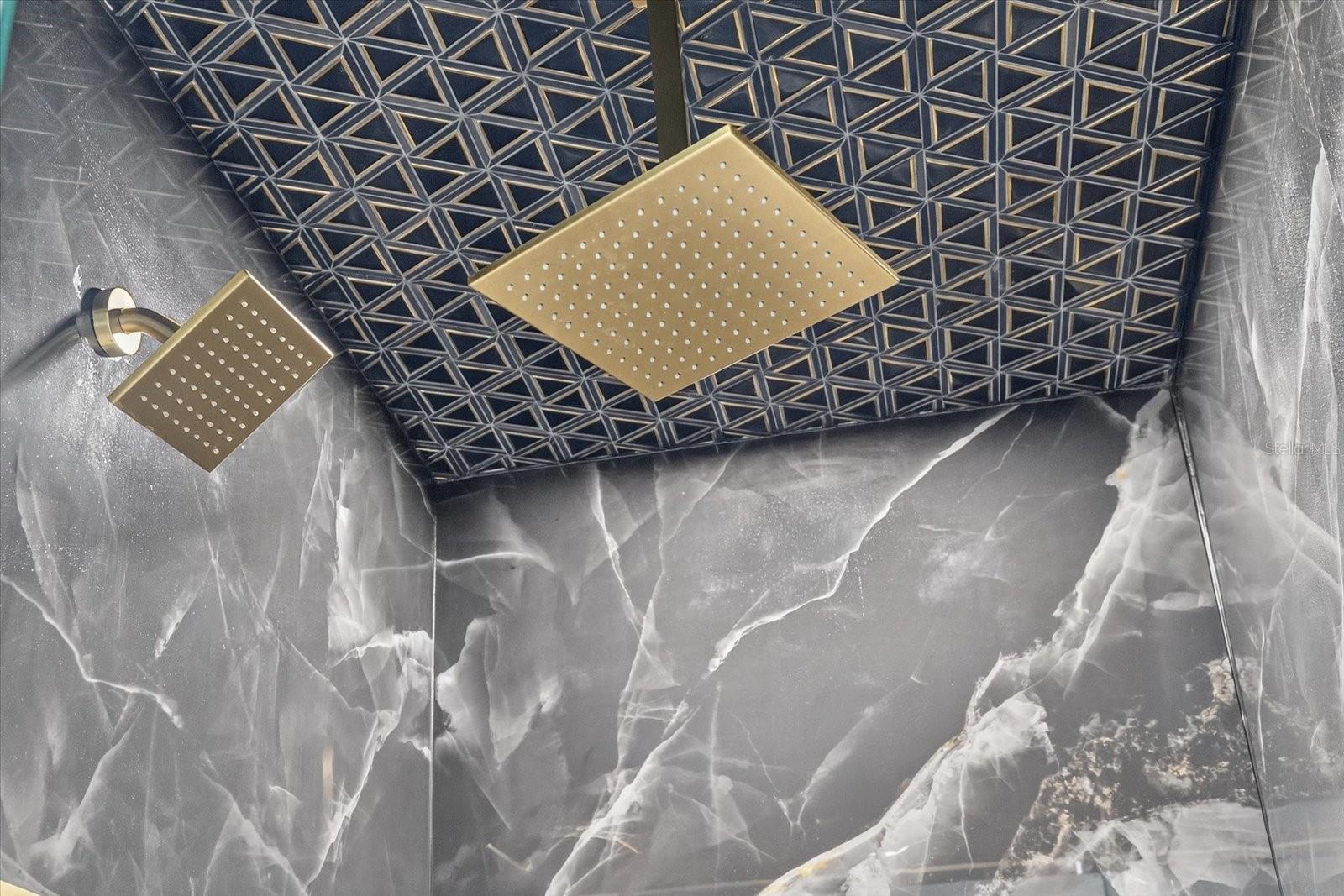 FLOR A MAR - Residential