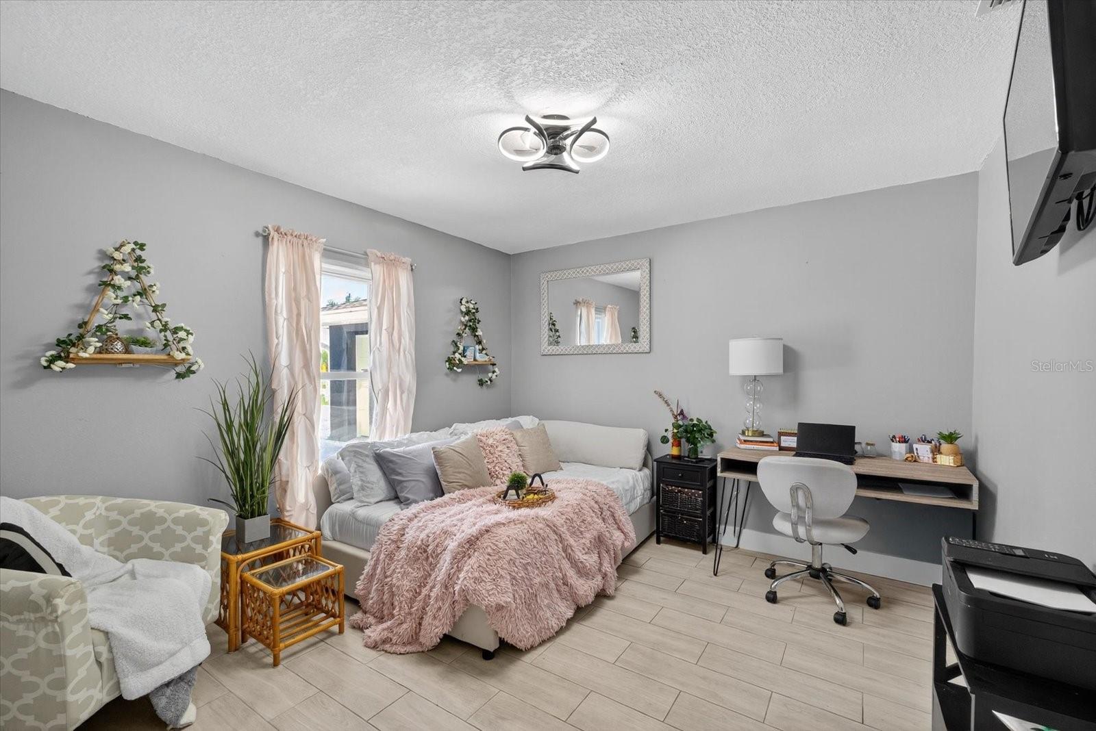 FLOR A MAR - Residential