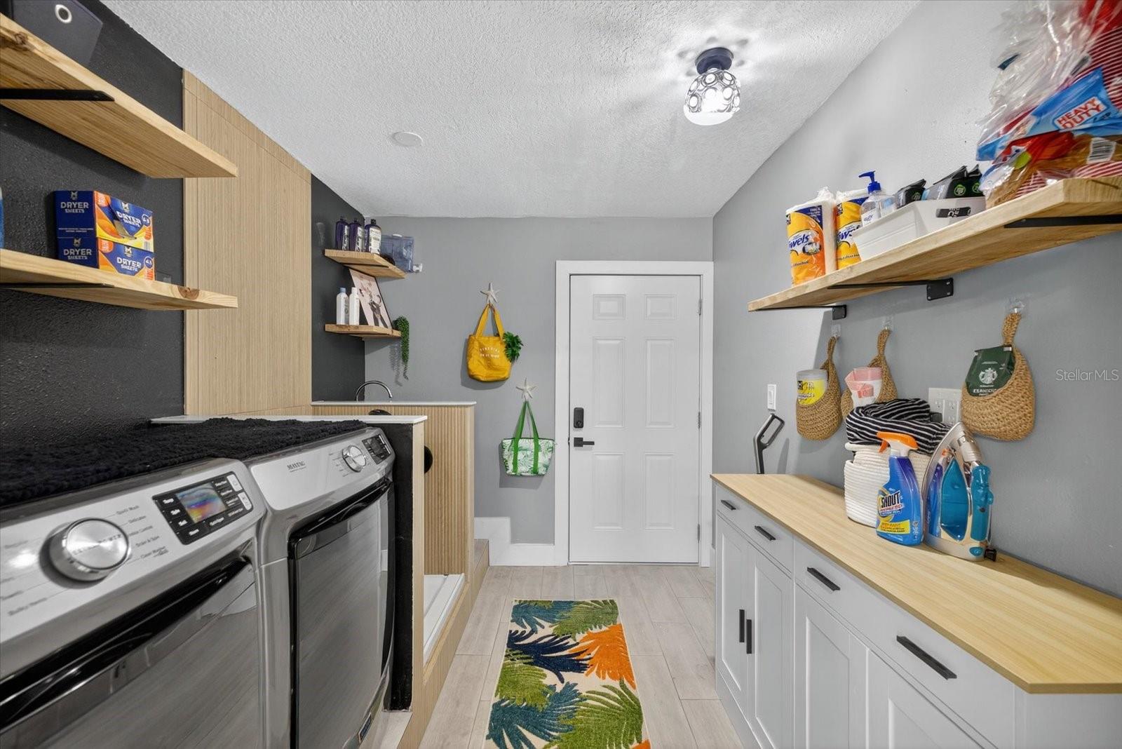 FLOR A MAR - Residential