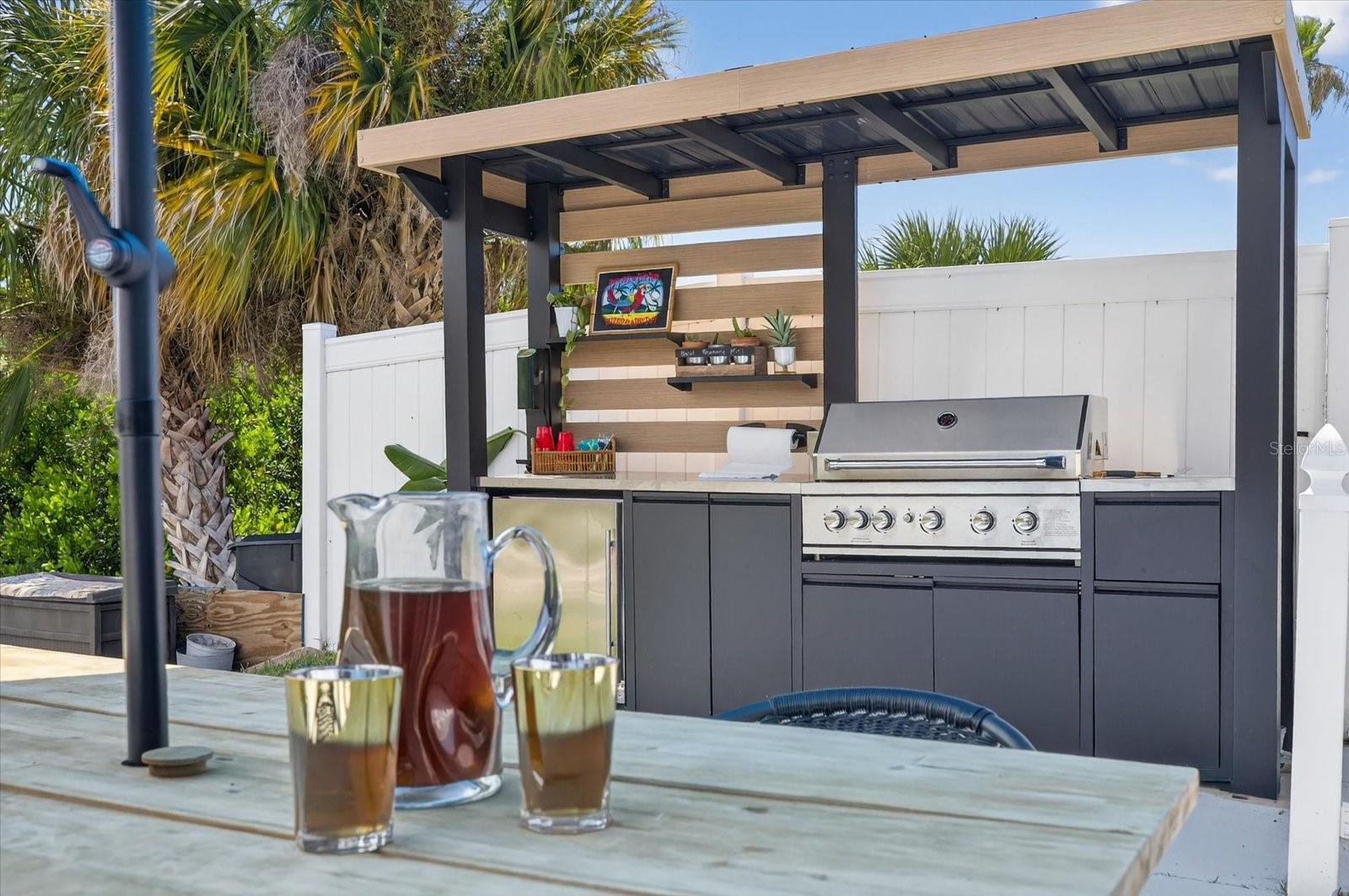 FLOR A MAR - Residential