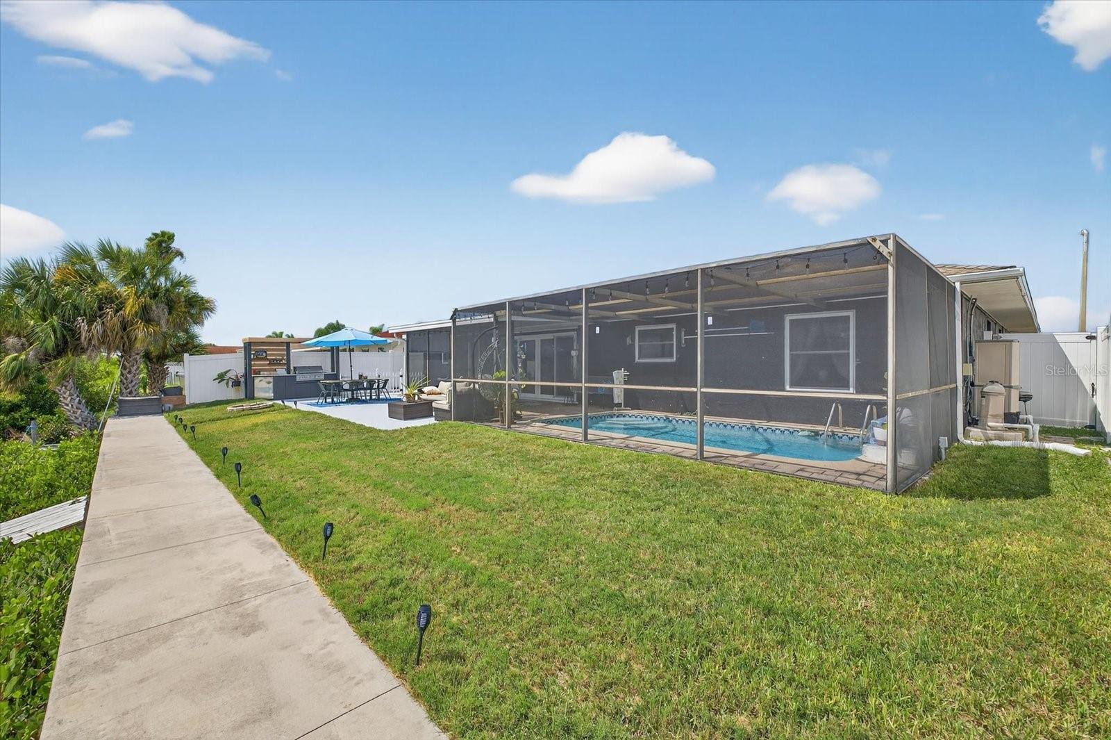 FLOR A MAR - Residential