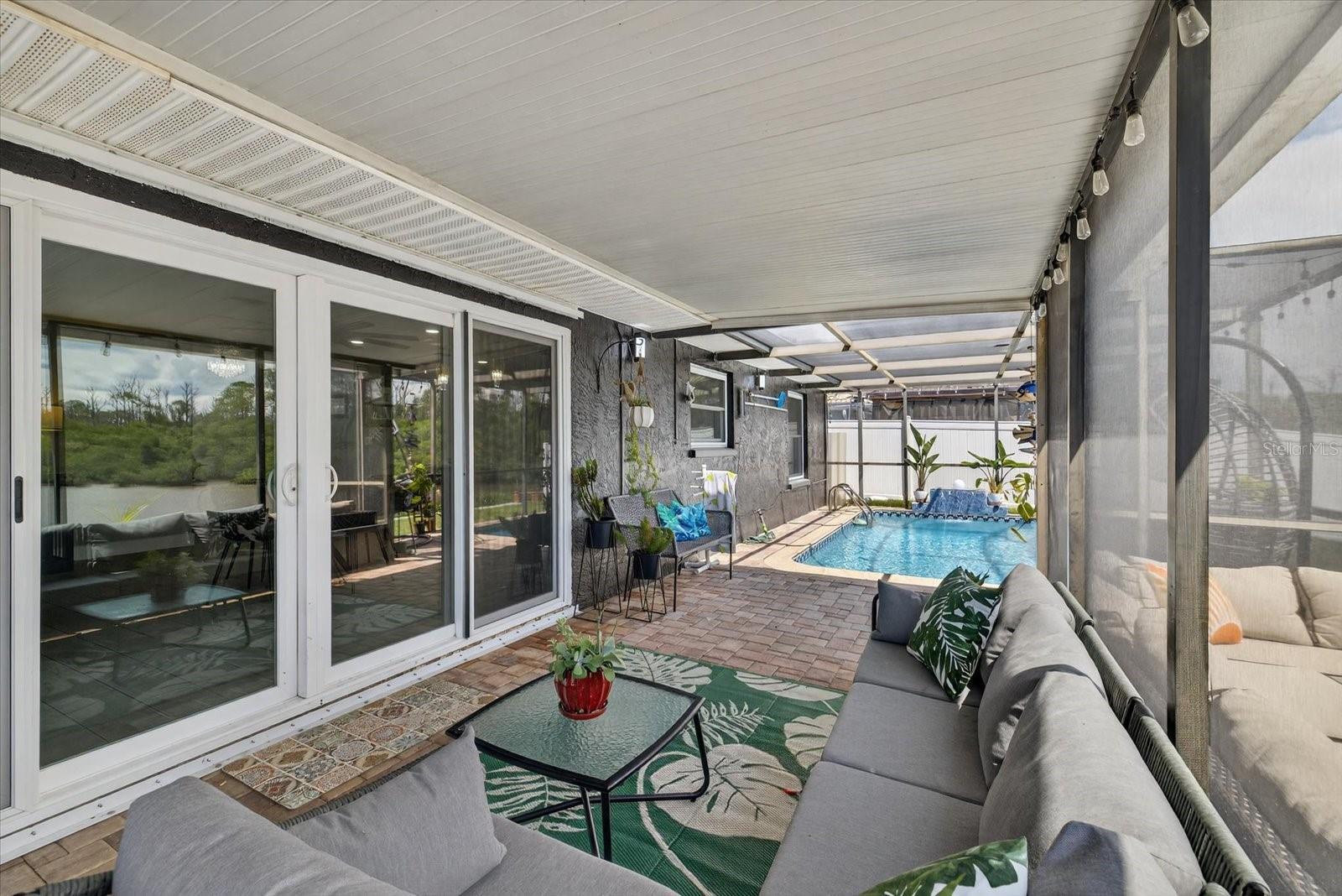 FLOR A MAR - Residential