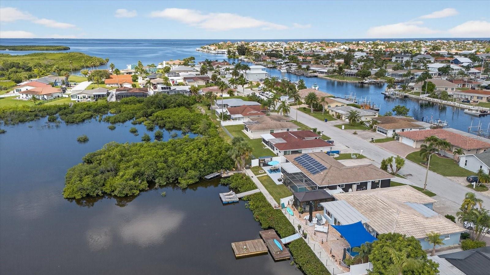 FLOR A MAR - Residential