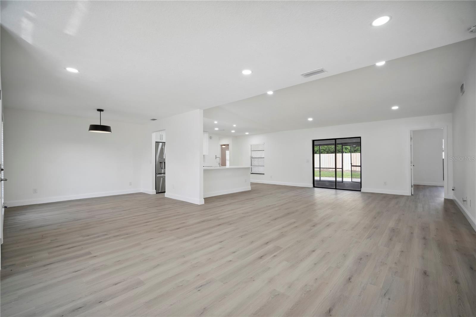 1218 LORNEWOOD DRIVE