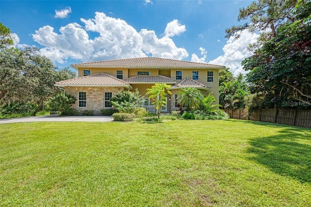 Photo of 1648 Bayshore Drive, Englewood, FL 34223 (MLS # TB8431518)