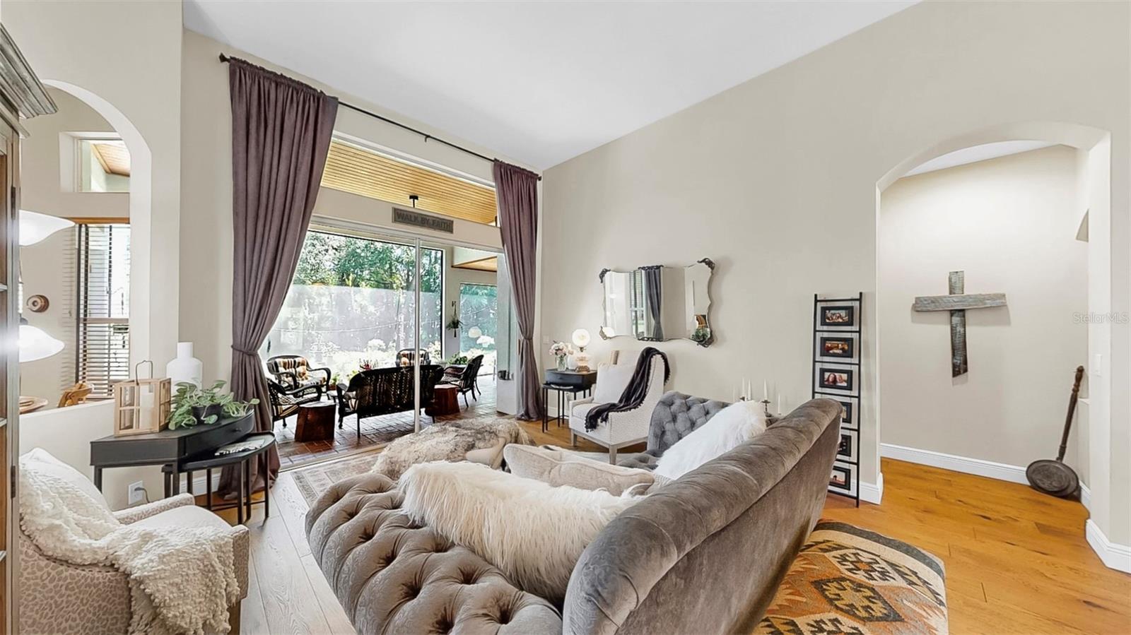 RIVER HILLS COUNTRY CLUB PARCE - Residential