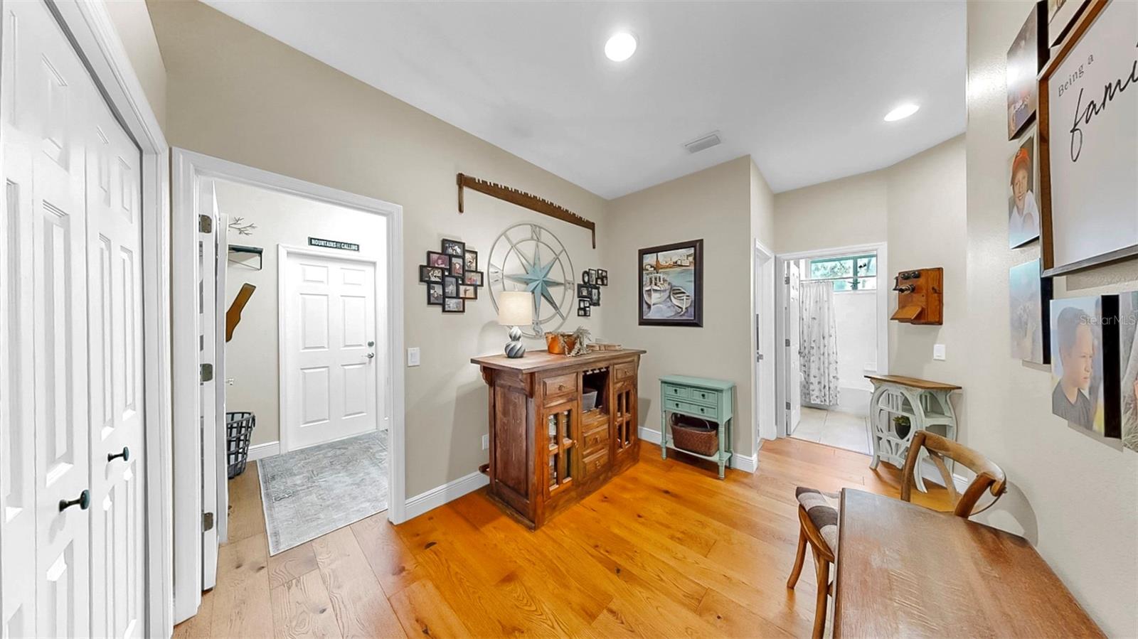 RIVER HILLS COUNTRY CLUB PARCE - Residential