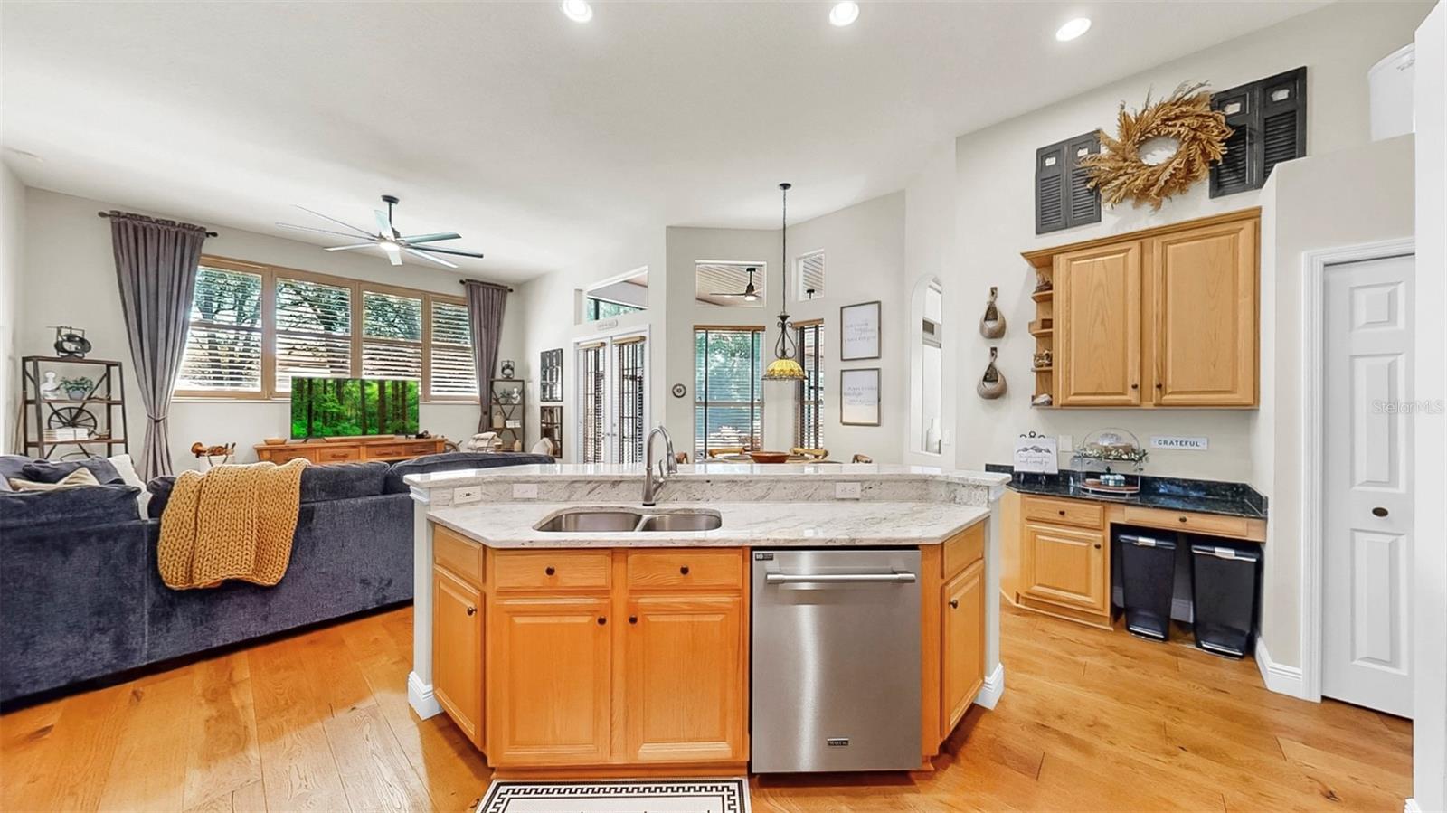 RIVER HILLS COUNTRY CLUB PARCE - Residential