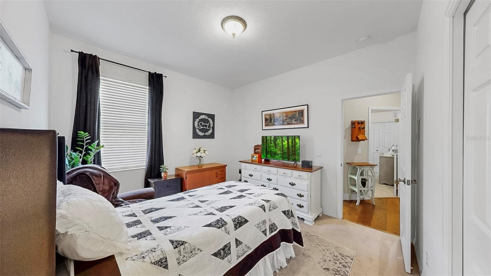 RIVER HILLS COUNTRY CLUB PARCE - Residential