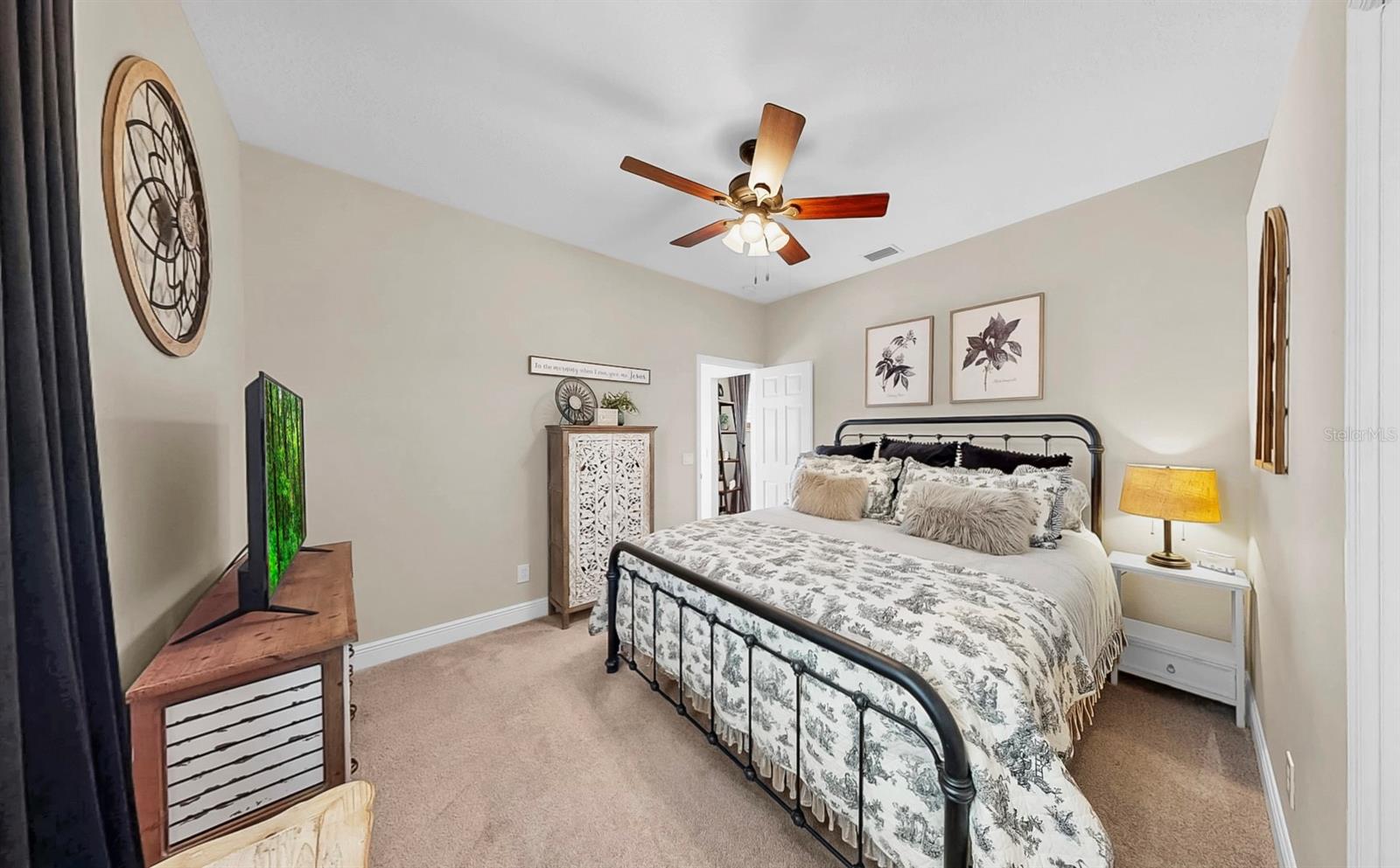 RIVER HILLS COUNTRY CLUB PARCE - Residential