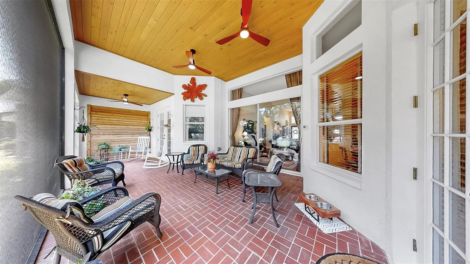 RIVER HILLS COUNTRY CLUB PARCE - Residential