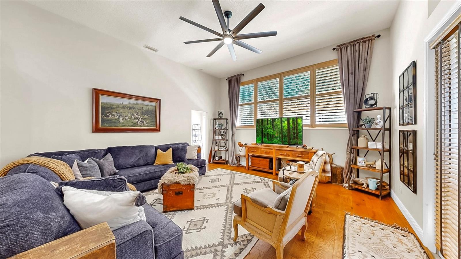 RIVER HILLS COUNTRY CLUB PARCE - Residential