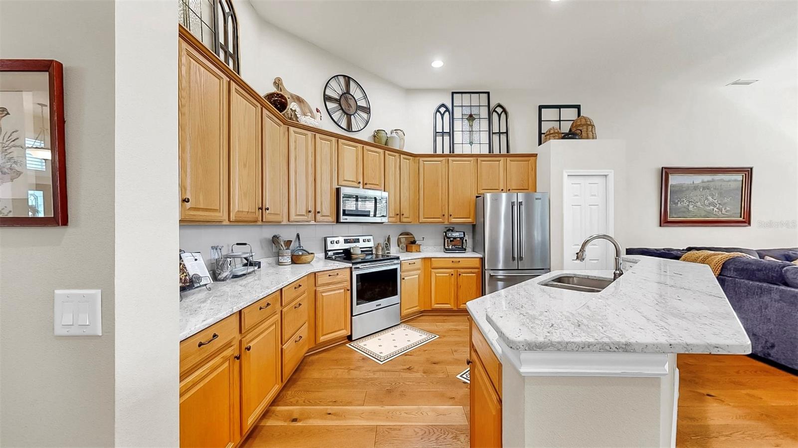 RIVER HILLS COUNTRY CLUB PARCE - Residential