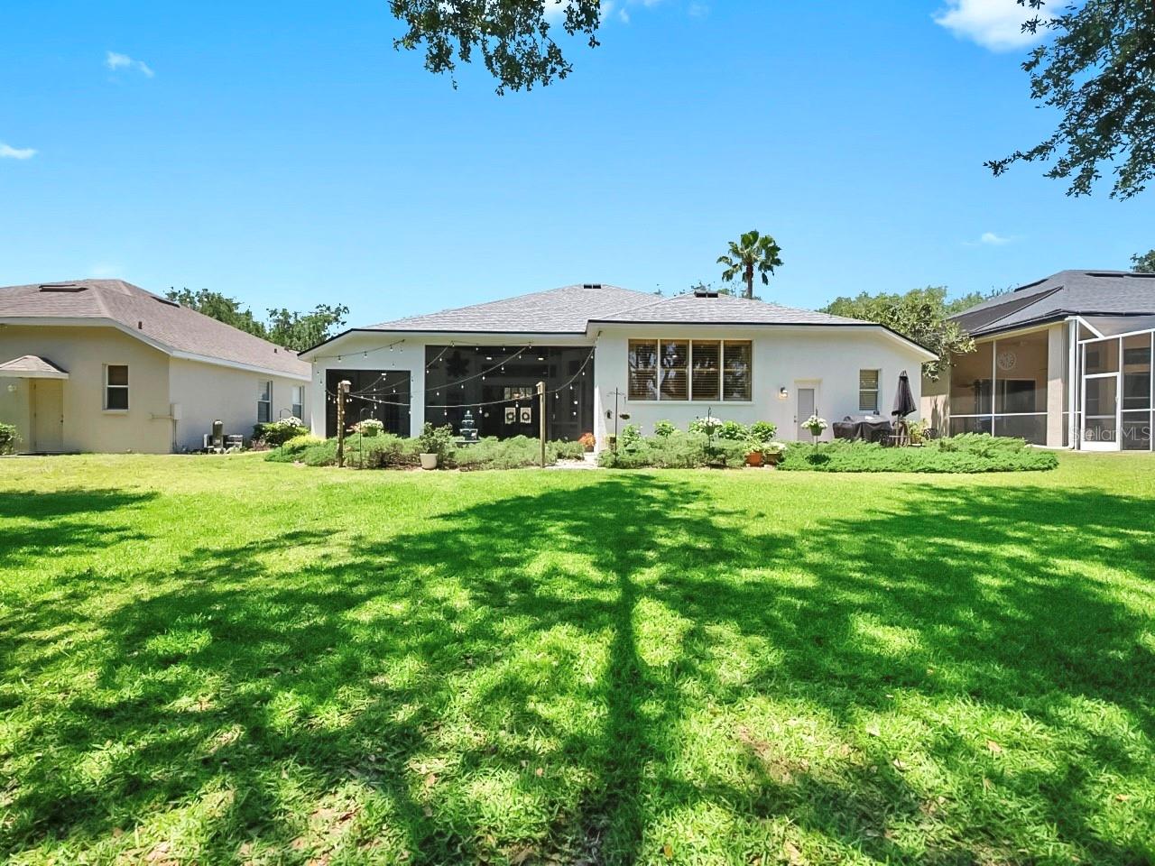 RIVER HILLS COUNTRY CLUB PARCE - Residential