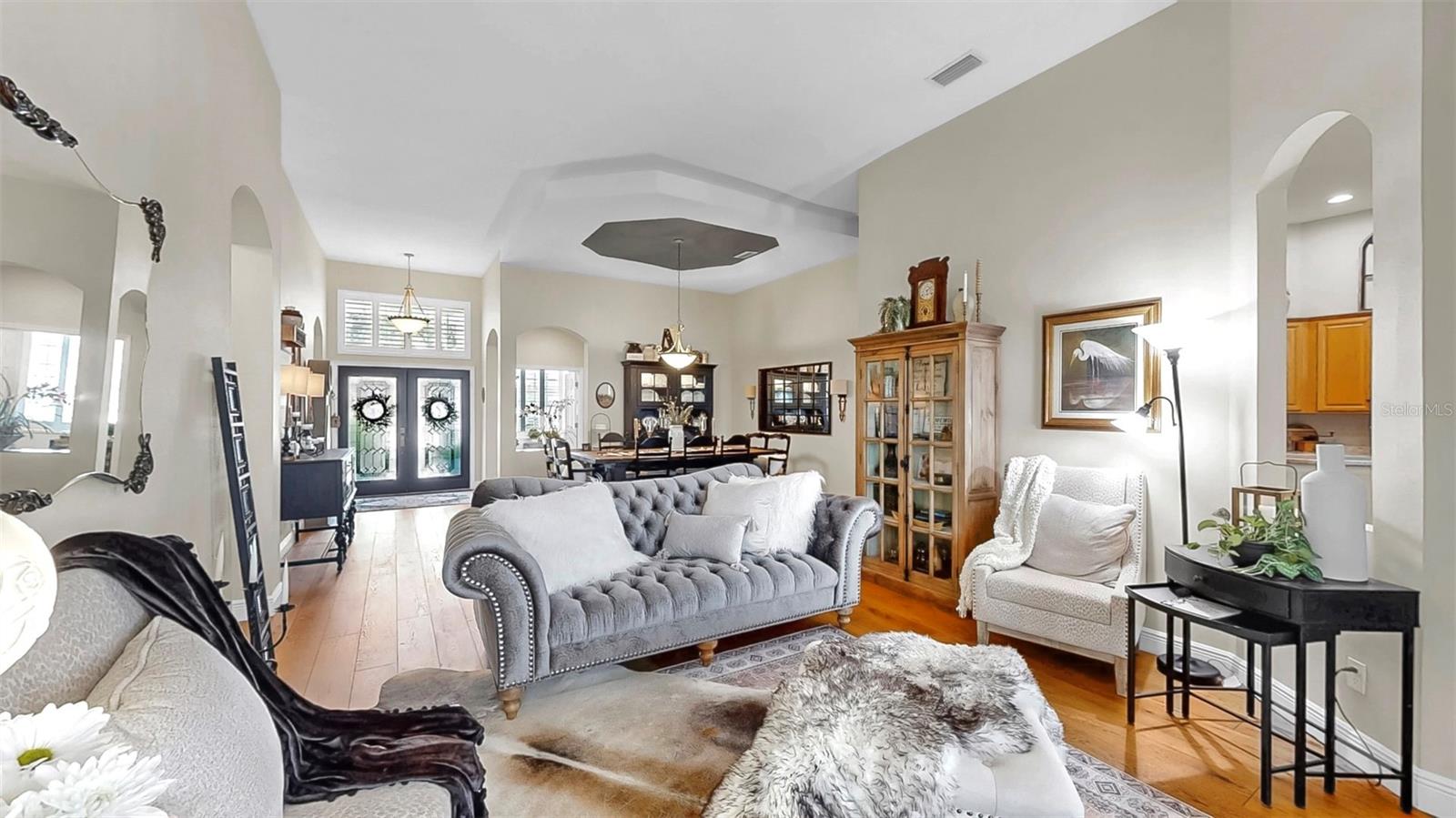 RIVER HILLS COUNTRY CLUB PARCE - Residential