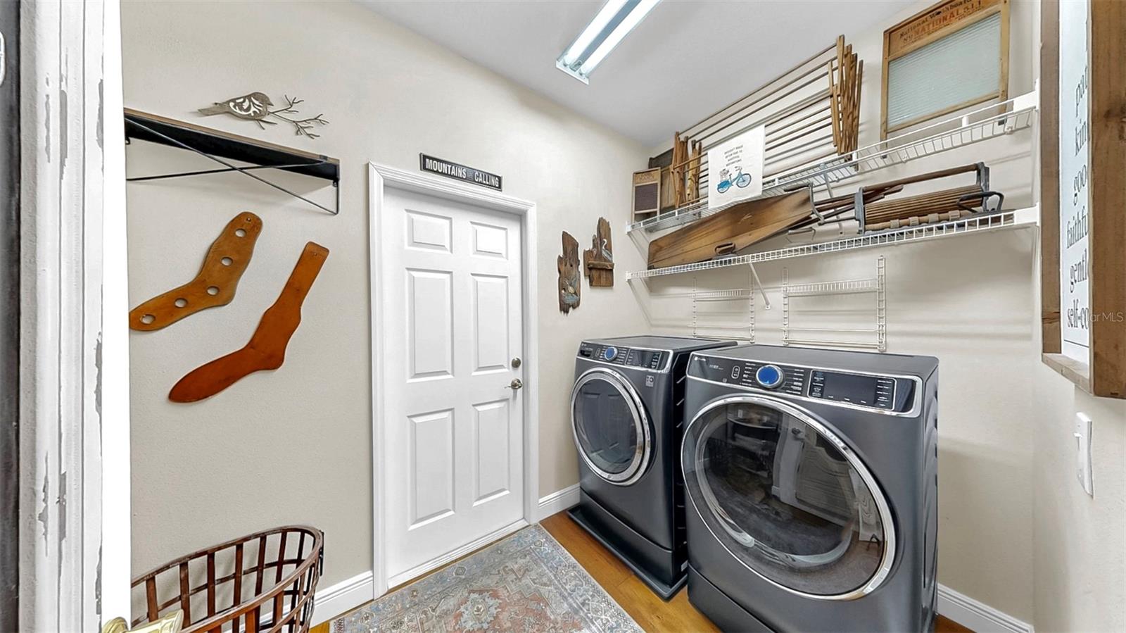 RIVER HILLS COUNTRY CLUB PARCE - Residential