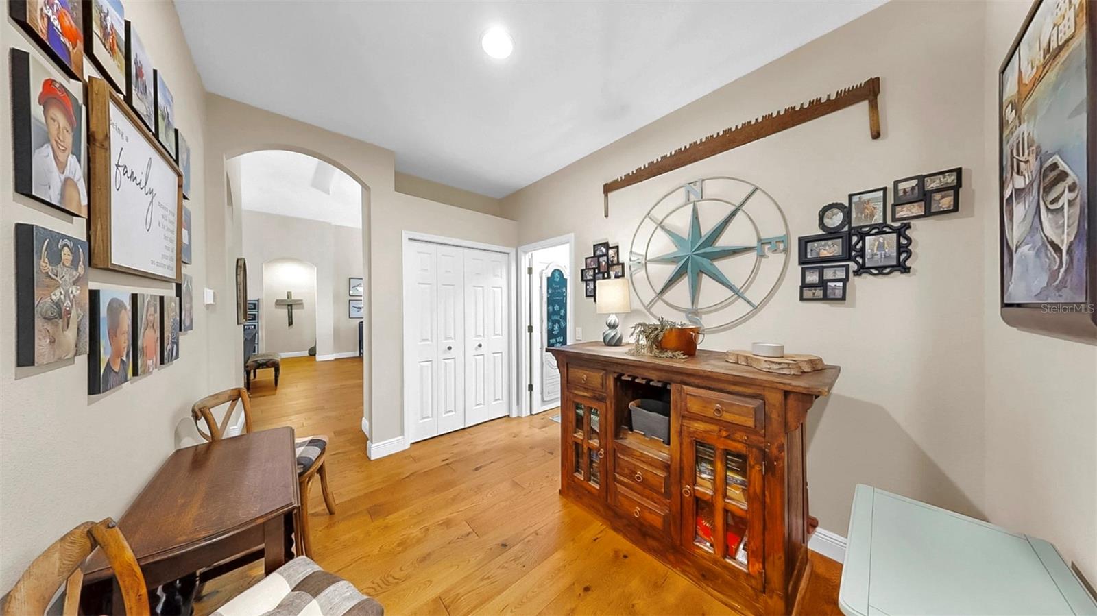 RIVER HILLS COUNTRY CLUB PARCE - Residential