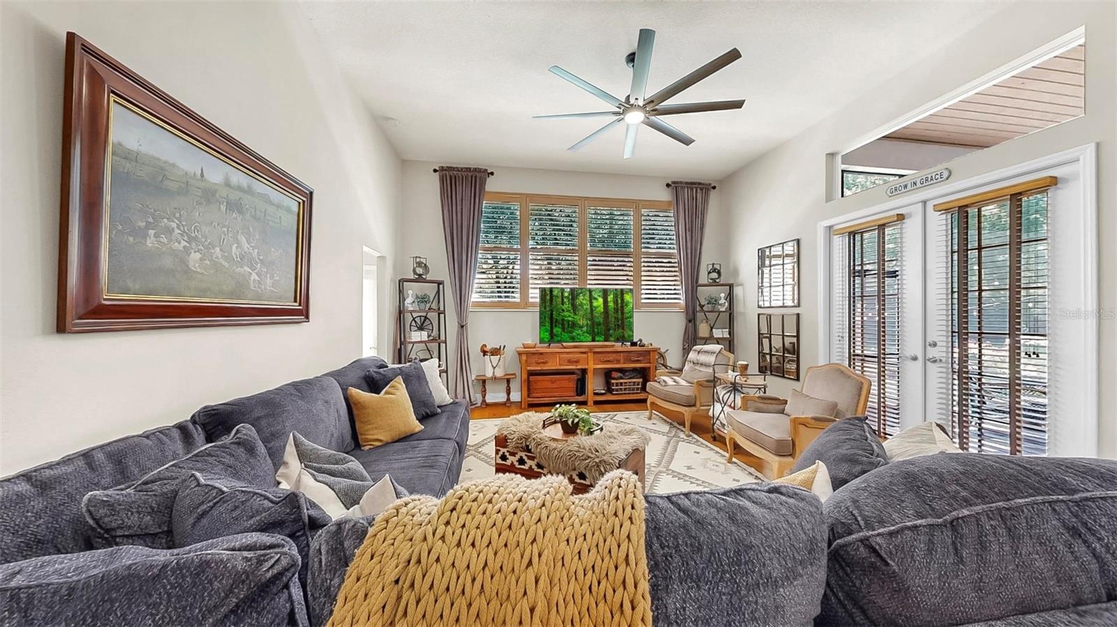 RIVER HILLS COUNTRY CLUB PARCE - Residential