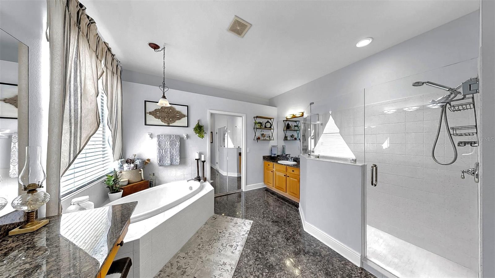 RIVER HILLS COUNTRY CLUB PARCE - Residential