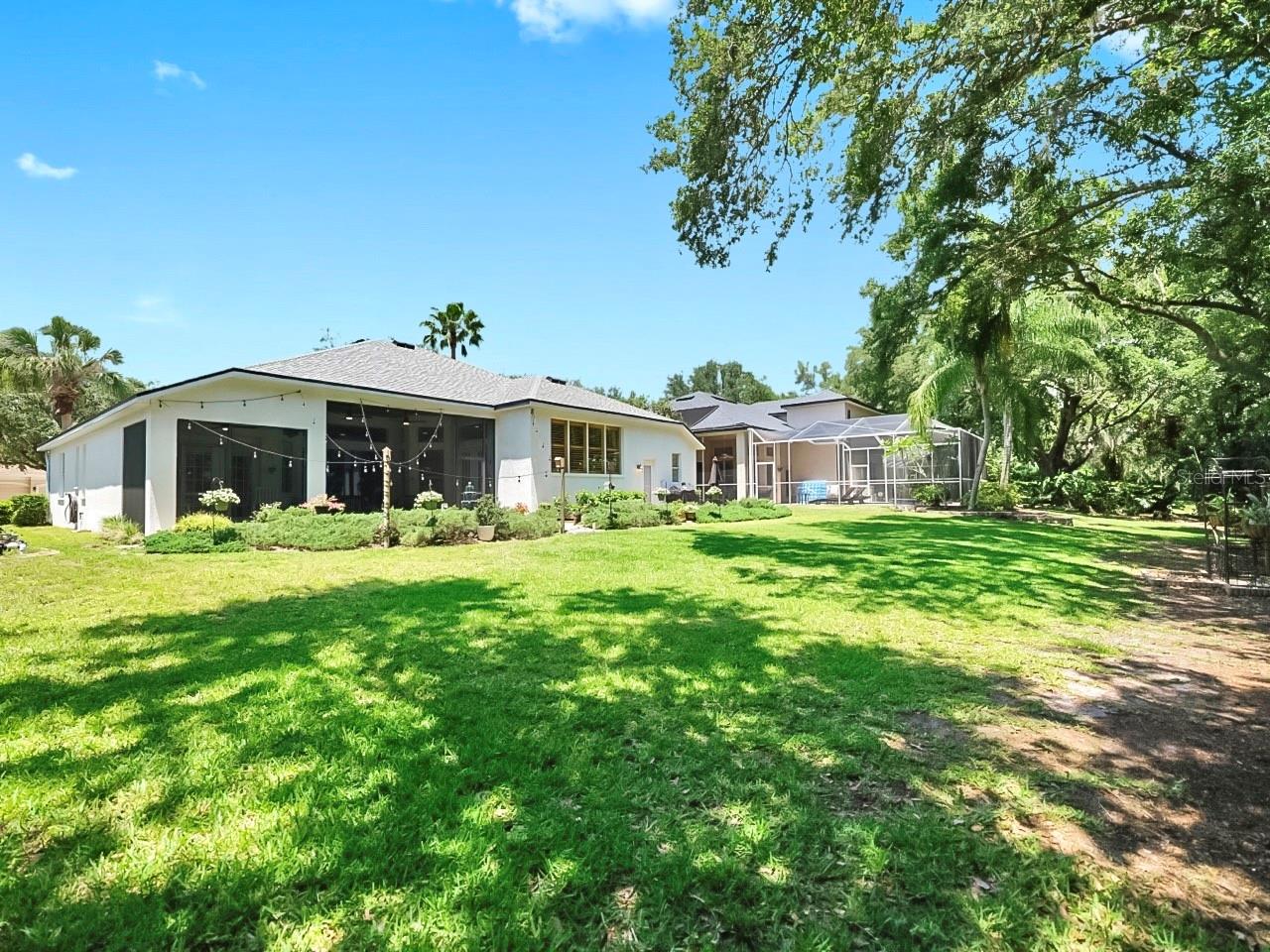 RIVER HILLS COUNTRY CLUB PARCE - Residential