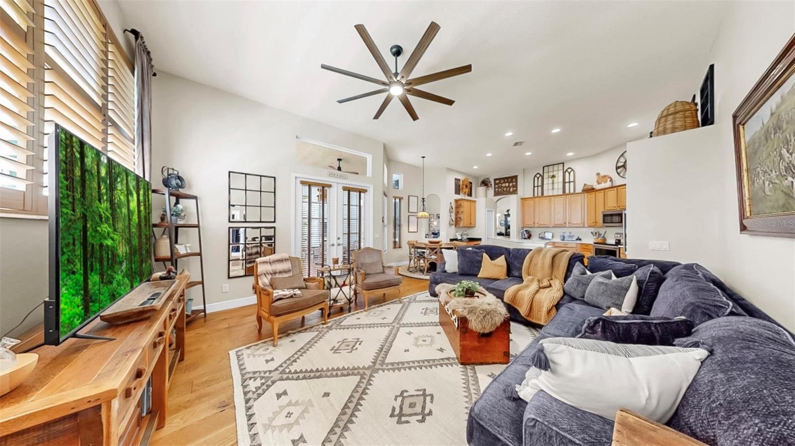 RIVER HILLS COUNTRY CLUB PARCE - Residential