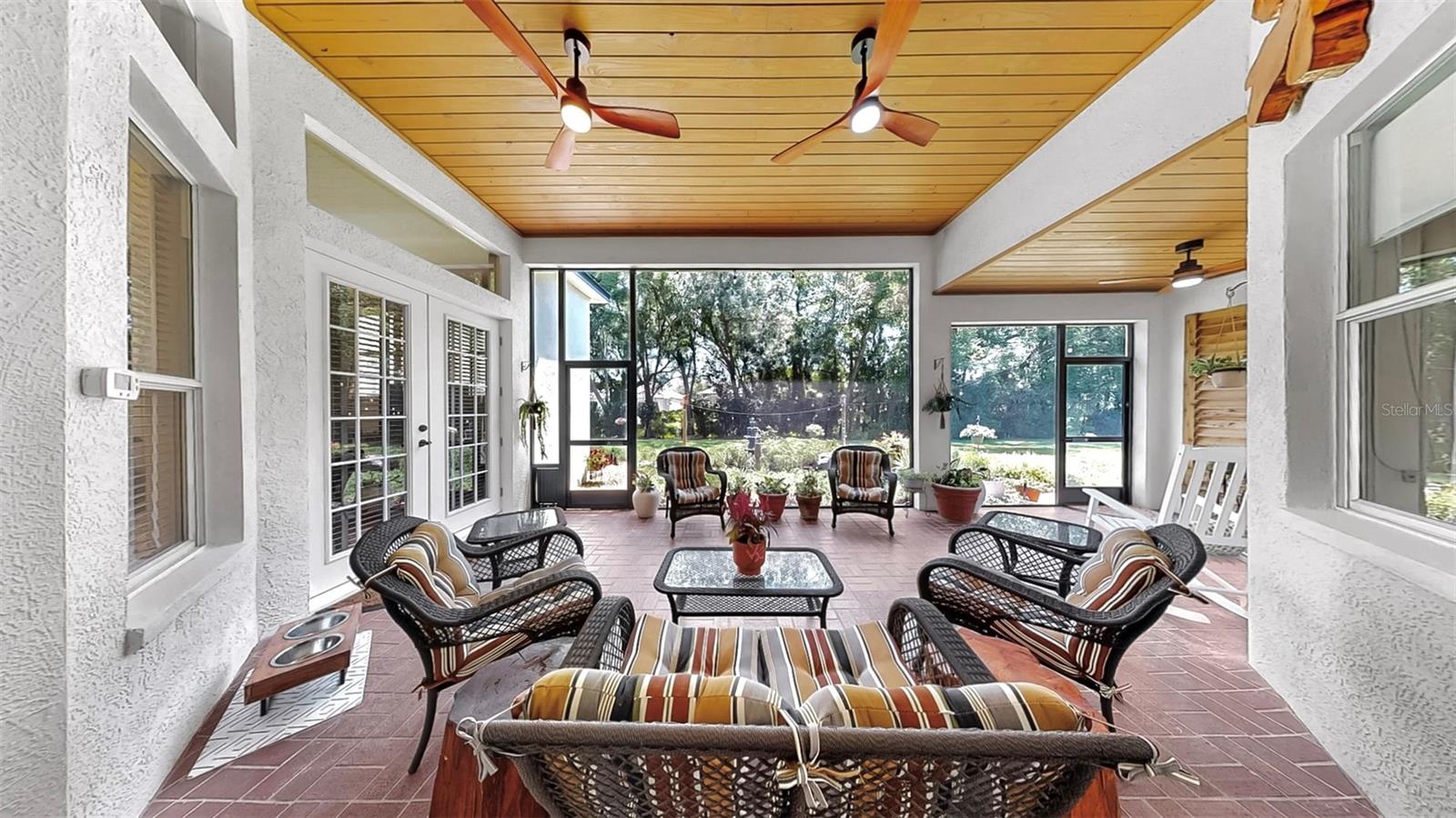 RIVER HILLS COUNTRY CLUB PARCE - Residential