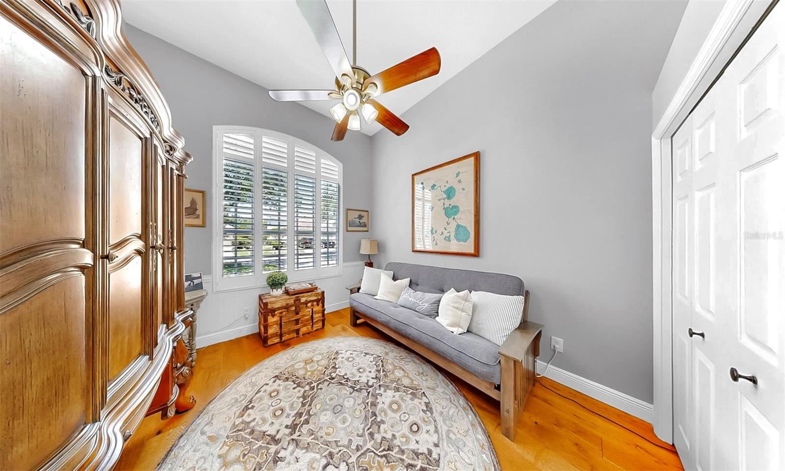 RIVER HILLS COUNTRY CLUB PARCE - Residential