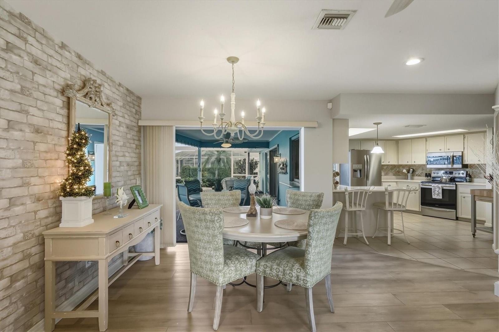 LAKE SUZY ESTATES - Residential