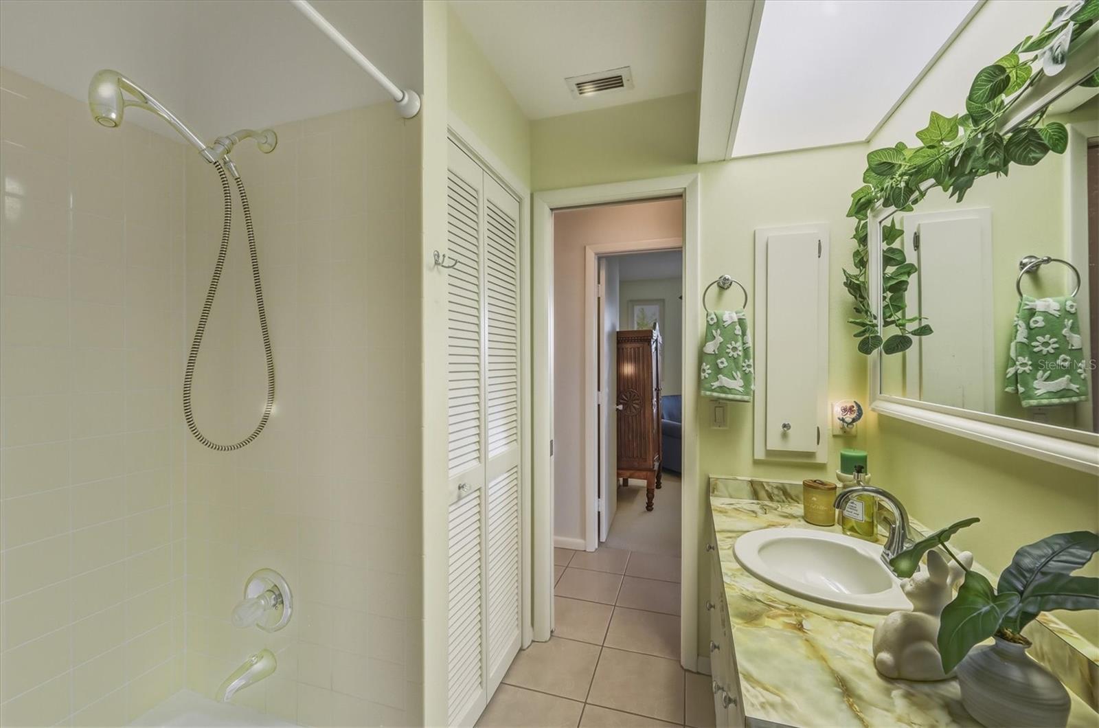 LAKE SUZY ESTATES - Residential