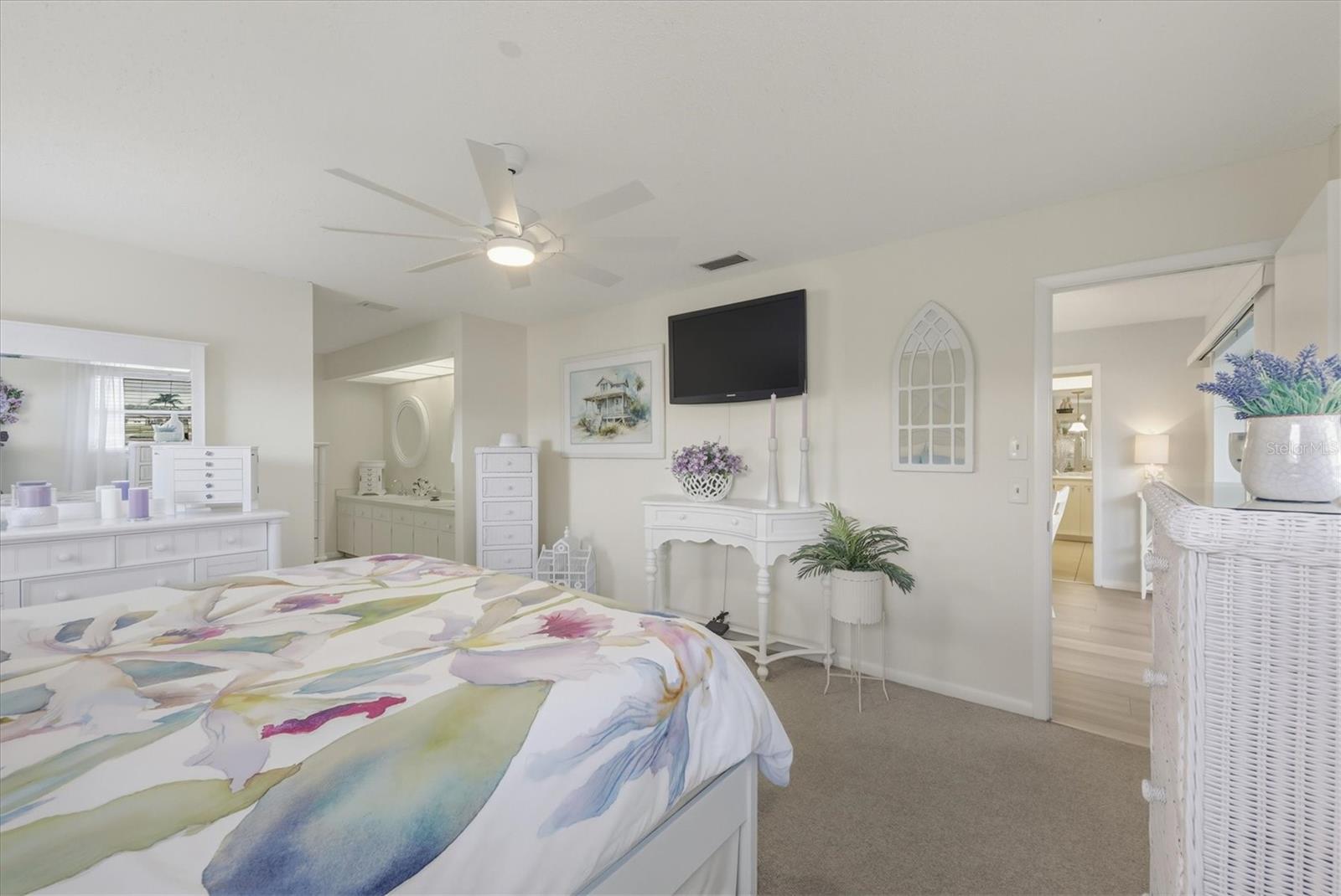 LAKE SUZY ESTATES - Residential