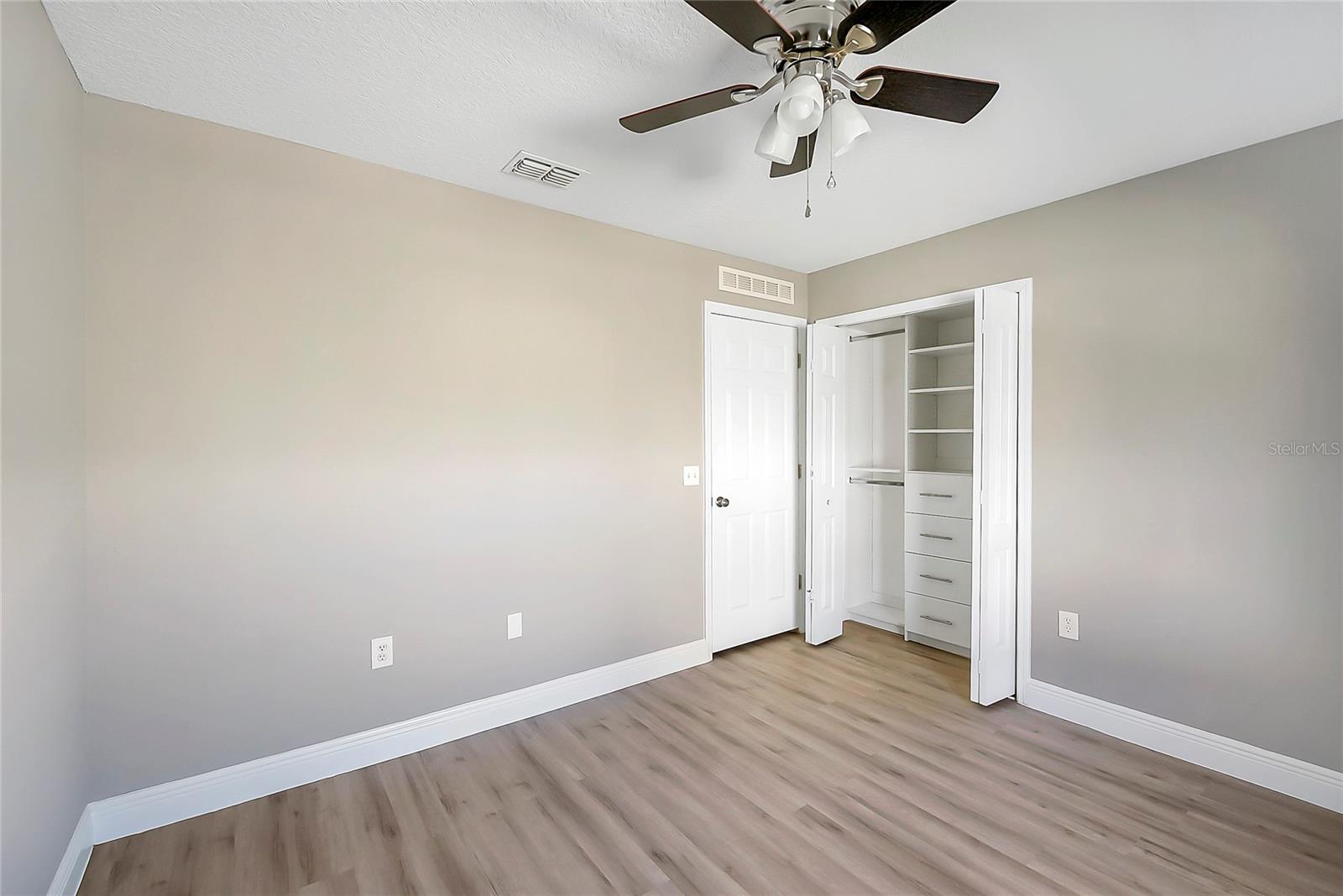 MASCOTTE LAKE JACKSON RIDGE PH 01 - Residential