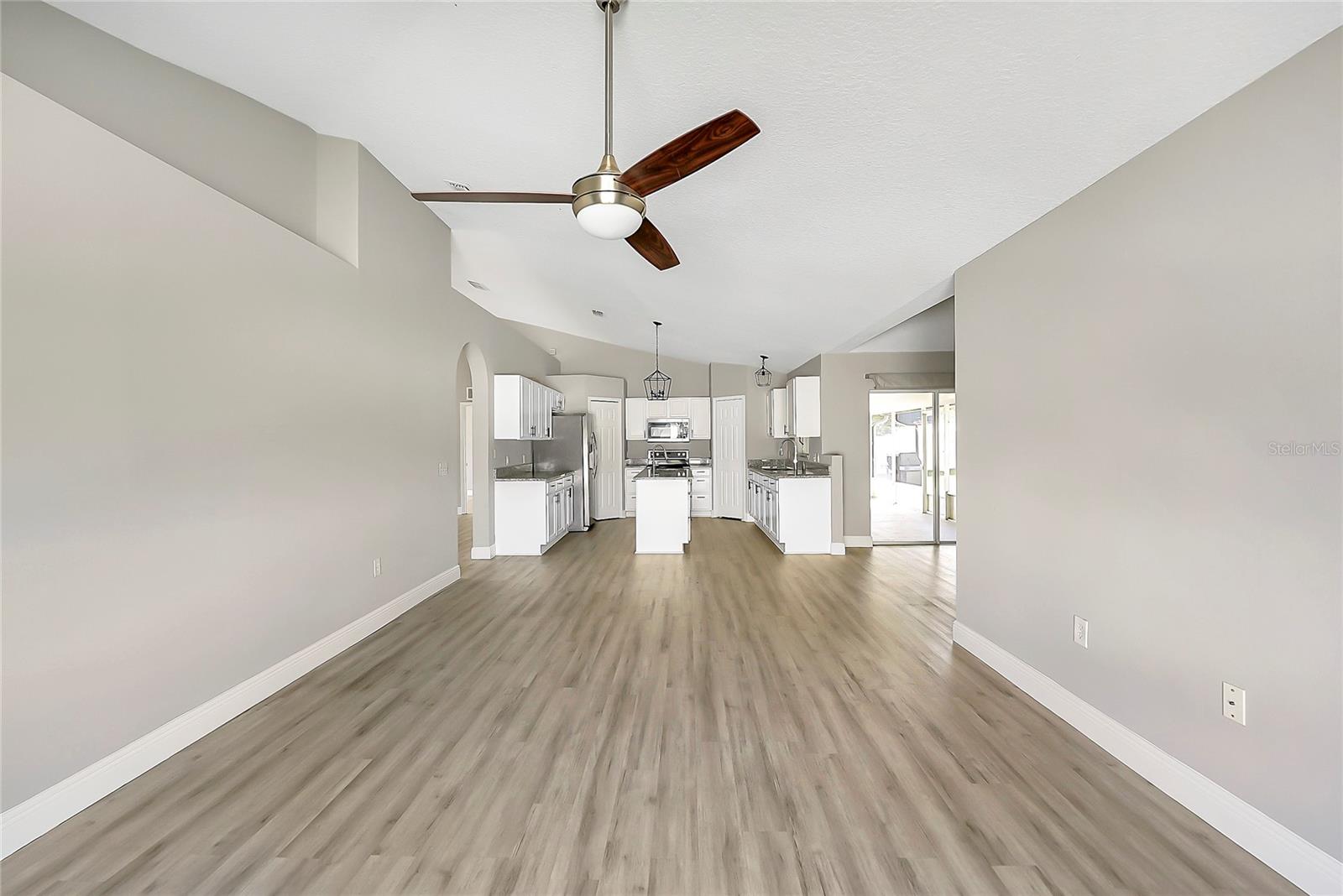 MASCOTTE LAKE JACKSON RIDGE PH 01 - Residential