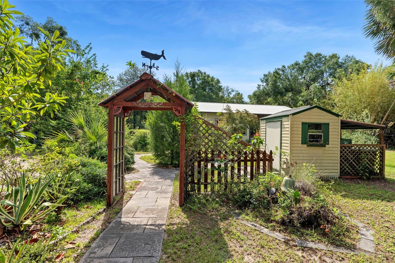 5635 BURTS PARK ROAD